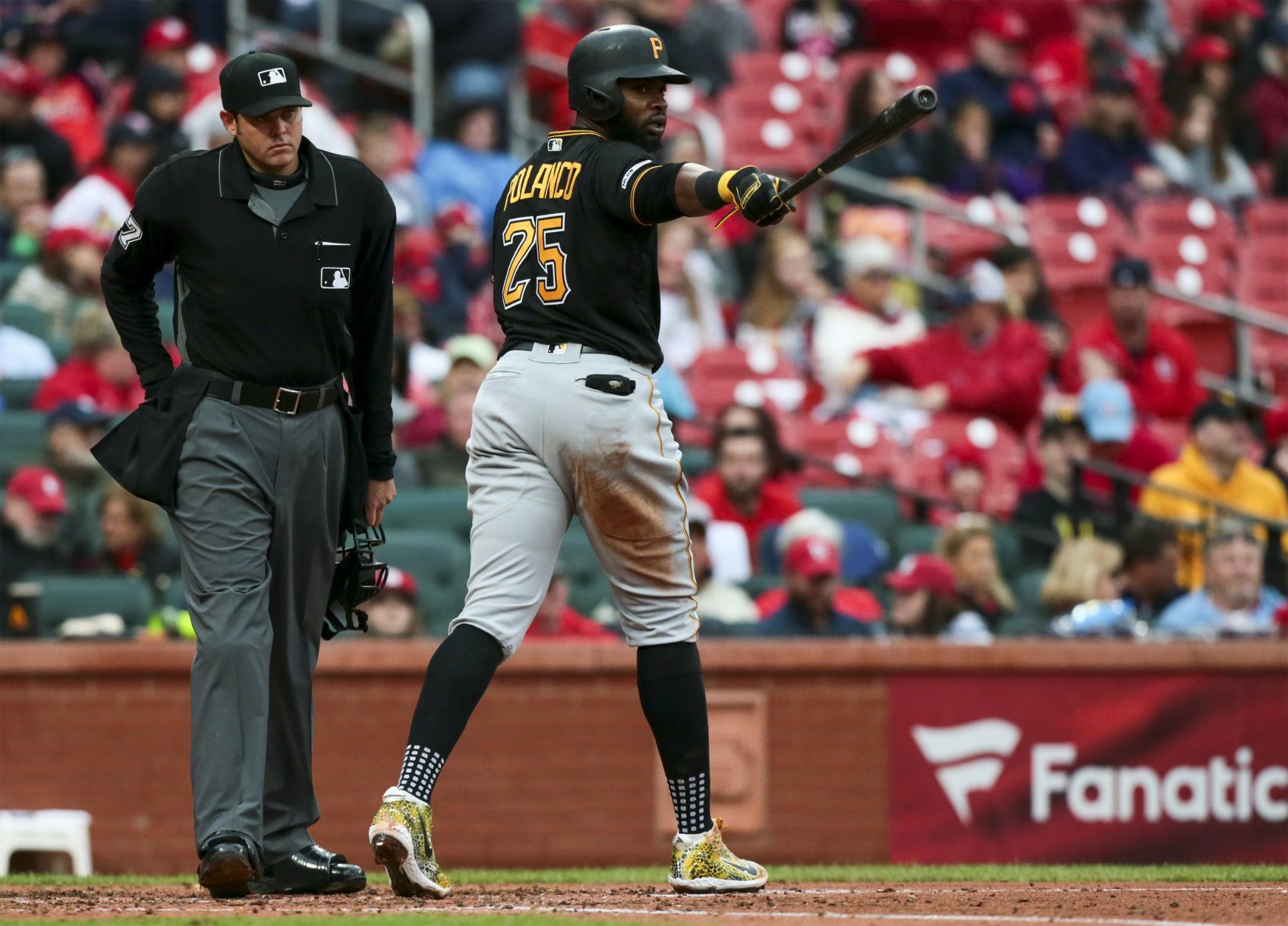 Cardinals duel Pirates